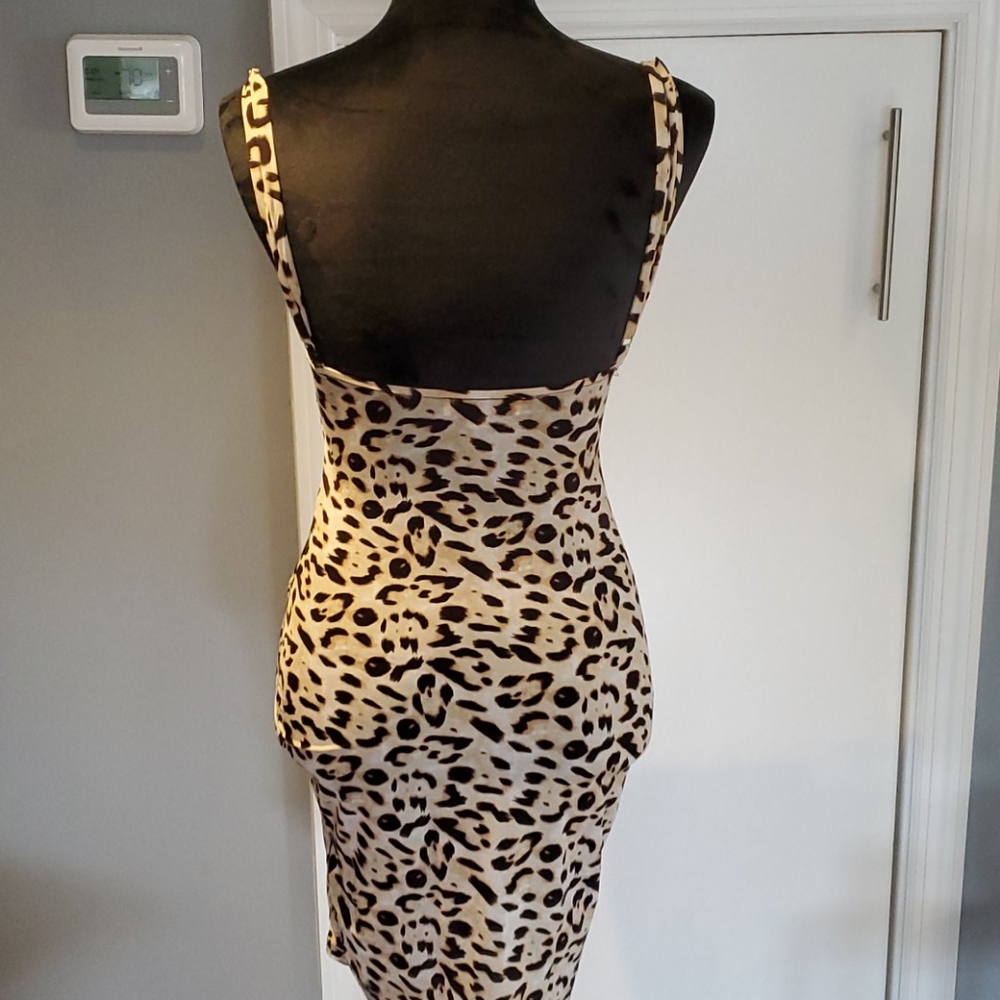 Cheetch Dress - Picture 2 of 2